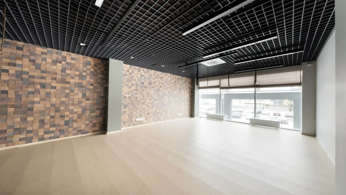 VENTA DE ESPACIO COMERCIAL EN VÍA ESPAÑA